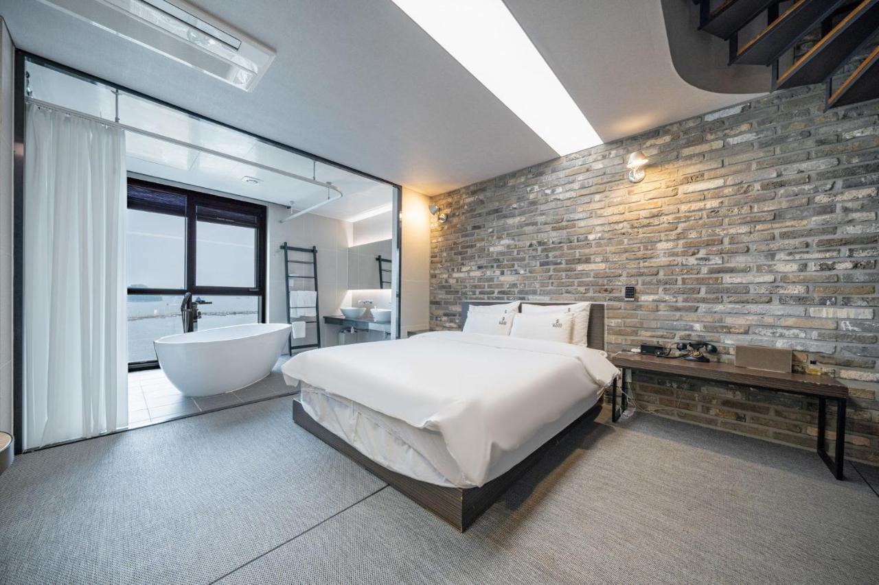 Louis Boutique Hotel تَنوان المظهر الخارجي الصورة